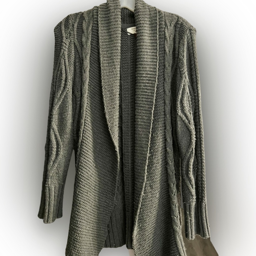 William Sonoma (L) open Sweater